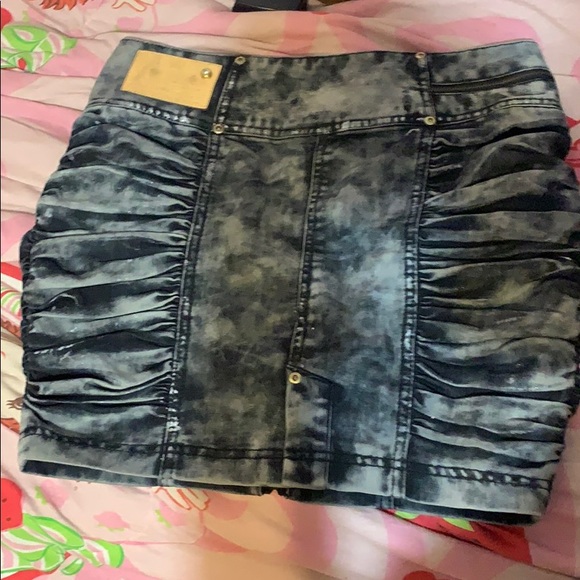 Denim skirt - Picture 2 of 2